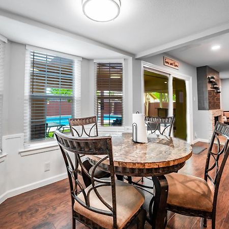Spacious 4 Bedroom With Pool-Minutes To Seaworld And Lackland Afb San Antonio Exterior photo